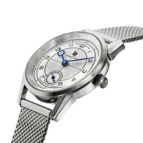 Image capturant l’ensemble de la Montre Lip Himalaya Classique 29 Mm Cadran Argent Bracelet Métal Argent