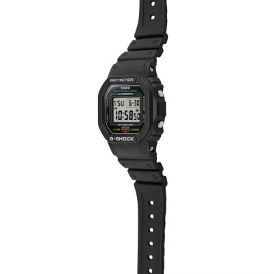 Vue profil de la montre Montre Casio G-Shock DW-5600UE-1ER