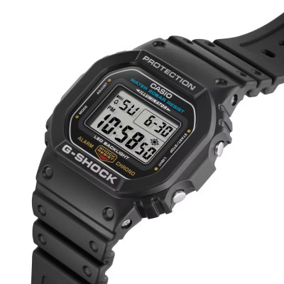Vue en gros plan de la montre Montre Casio G-Shock DW-5600UE-1ER