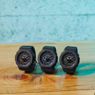 Différents modèles de la montre Casio G-Shock GA-2100-1A3ER