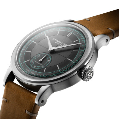 Zoom détaillé sur la montre Montre Raymond Weil Millesime Small Seconds 35 mm, cadran anthracite, bracelet cuir marron