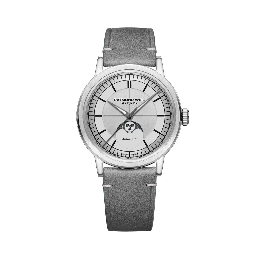 Photo montrant l'intégralité de la montre Montre Raymond Weil Millesime Moonphase, cadran gris bracelet cuir gris.