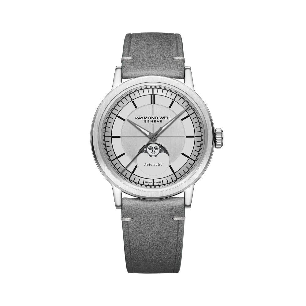 Photo montrant l'intégralité de la montre Montre Raymond Weil Millesime Moonphase, cadran gris bracelet cuir gris.