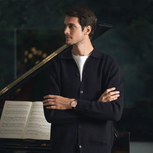 Photo montrant l'intégralité de la montre Montre Raymond Weil Toccata Heritage, Cadran Cuivré, Bracelet Gris