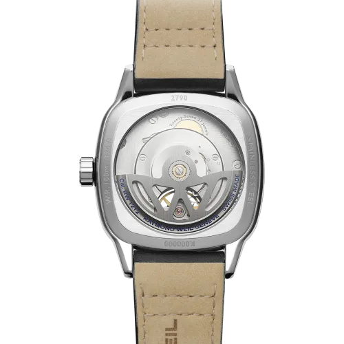 Photo montrant l'intégralité de la montre Raymond Weil Freelancer calibre RW1212, cadran bleu, bracelet cuir noir