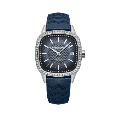 Photo montrant l'intégralité de la montre Raymond Weil Freelancer cushion, cadran bleu, bracelet cuir bleu