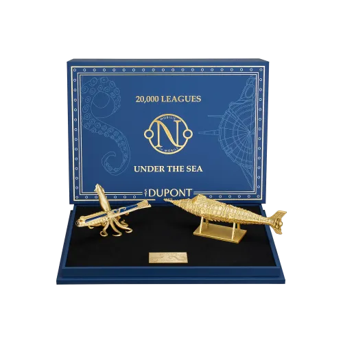 Photo montrant l'intégralité du Stylo S.T. Dupont Set Instrument d'Écriture 20'000 Lieues sous les Mers Bleu Gulf Stream
