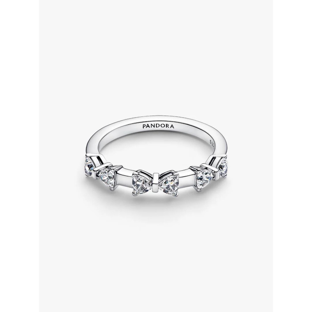 Photo présentant l’intégralité de la Pandora Bague Nœuds Argent Massif