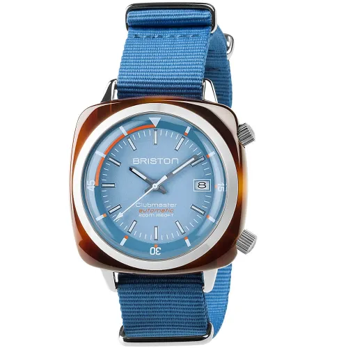 Photo présentant l’intégralité du Briston bracelet NATO bleu clair