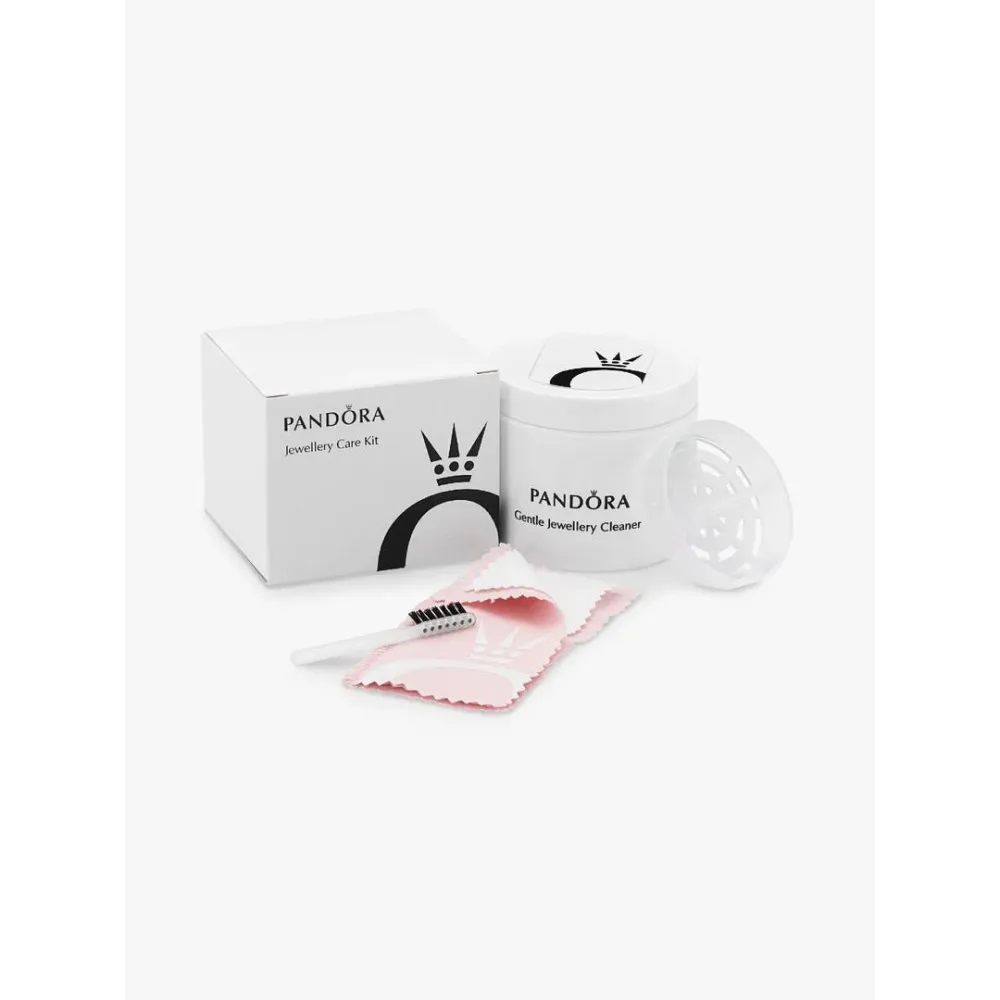 Photo présentant l’intégralité du Pandora Kit d’entretien