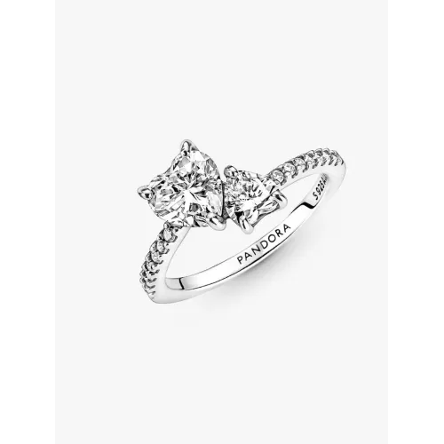 Photo présentant l’intégralité de la Pandora Bague Scintillante Cœur Double Argent Massif