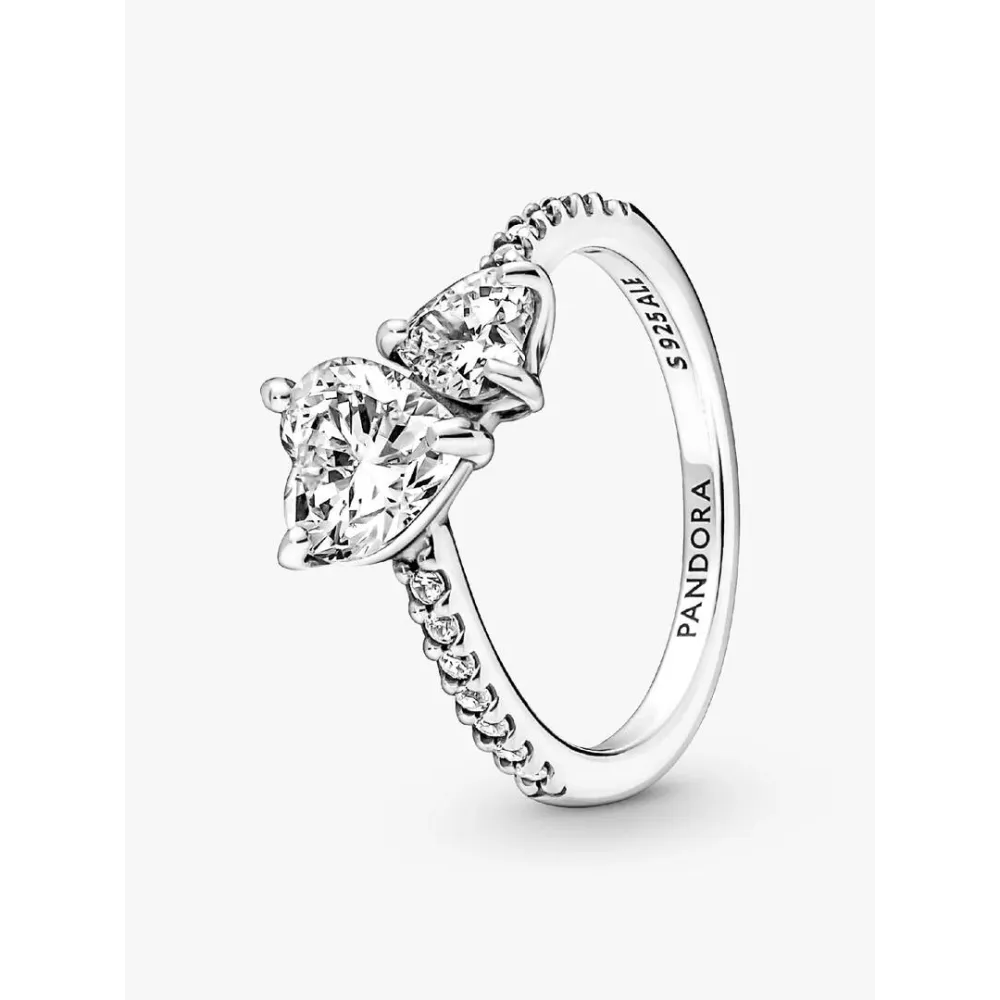 Photo présentant l’intégralité de la Pandora Bague Scintillante Cœur Double Argent Massif