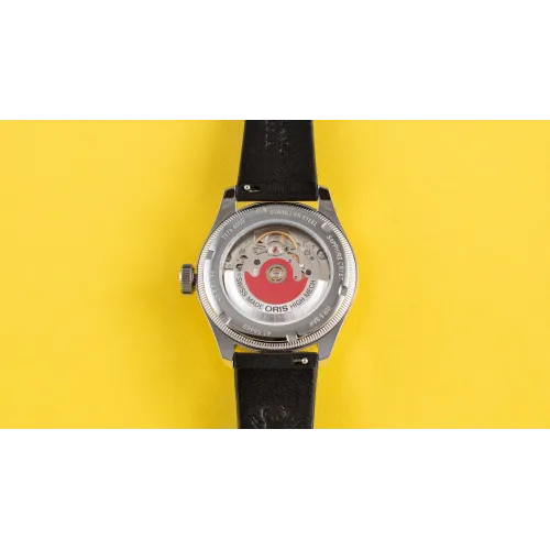 Photo montrant l'intégralité de la montre Montre Oris Big Crown Pointer Date Bullseye
