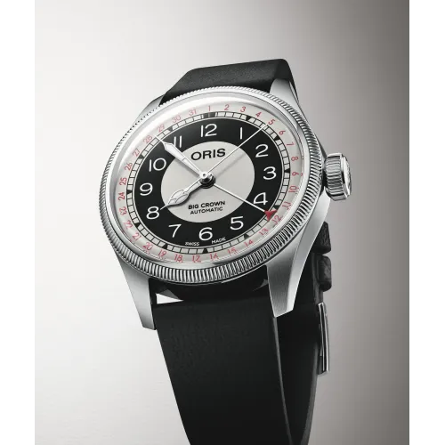 Photo montrant l'intégralité de la montre Montre Oris Big Crown Pointer Date Bullseye