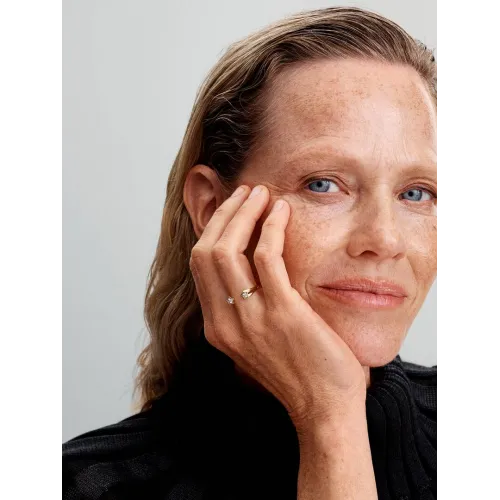 Photo présentant l’intégralité de la Pandora Bague Ouverte Étoiles Filantes Métal Doré À L’Or 14 Carats