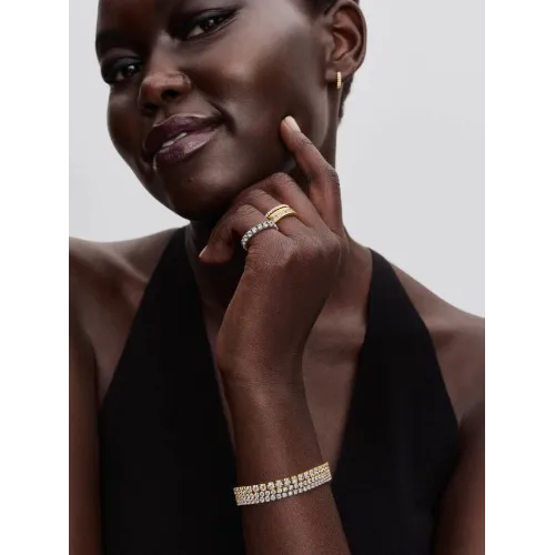 Photo présentant l’intégralité de la Pandora Bague Anneau Double Métal Doré À L’Or 14 Carats