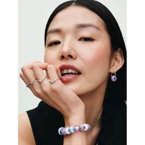 Photo présentant l’intégralité de la Pandora Bague Vague Scintillante Argent Massif