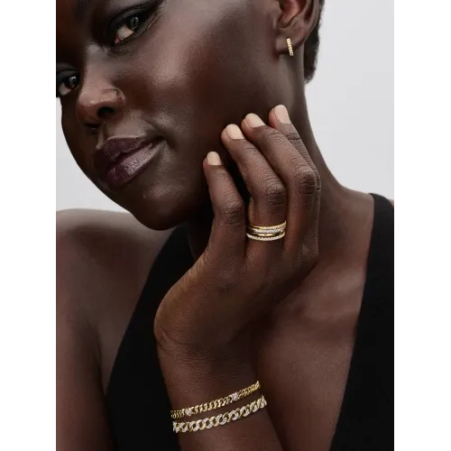 Photo présentant l’intégralité de la Pandora Anneau Scintillant Argent Massif