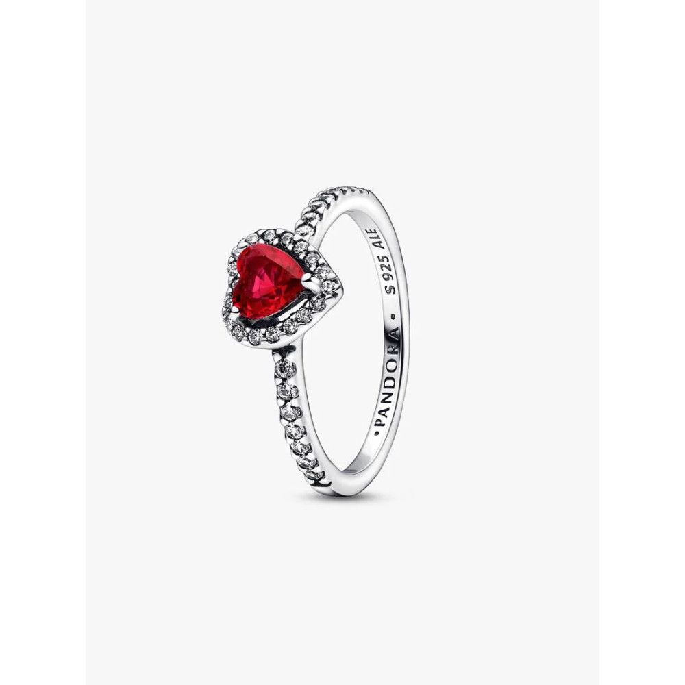 Photo présentant l’intégralité de la Pandora Bague Cœur Rouge Surélevé Argent Massif