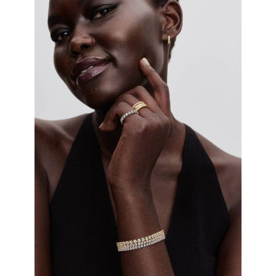 Vue Bracelet Rivière Audacieux Scintillant Doré Métal Doré À L’Or 14 Carats sur un mannequin