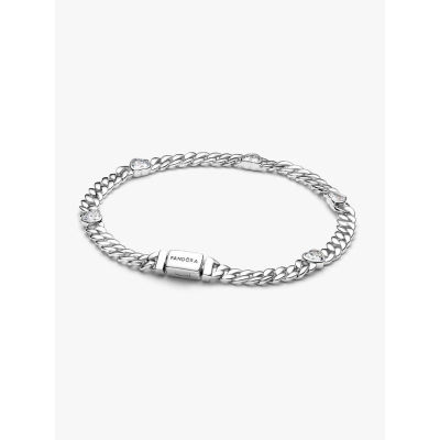 Photo présentant l’intégralité de la Bracelet Maille Cubaine Cœur