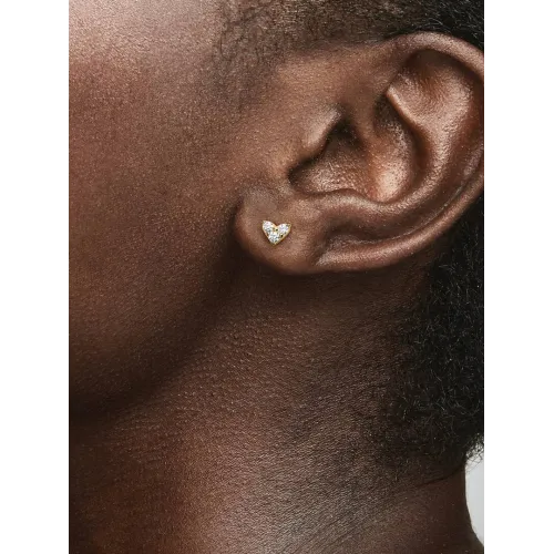 Photo présentant l’intégralité des Clous D’Oreilles Pandora Cœur Triple Pierre
