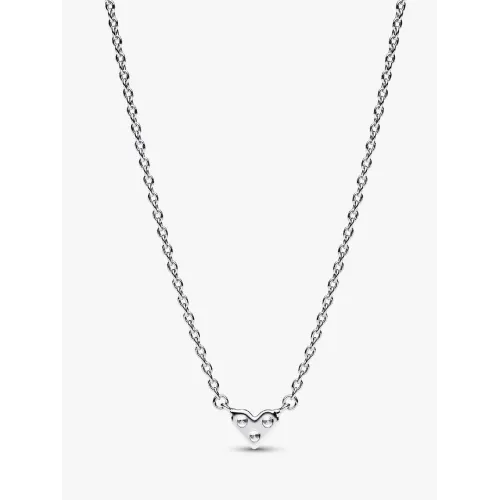 Photo présentant l’intégralité de la Collier Cœur Trois Pierres