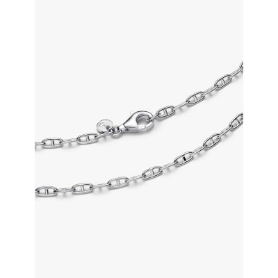 Gros plan de la C Collier Chaîne d’Ancre