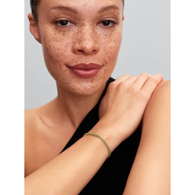 Vue Bracelet Rivière Vert Scintillant sur un mannequin