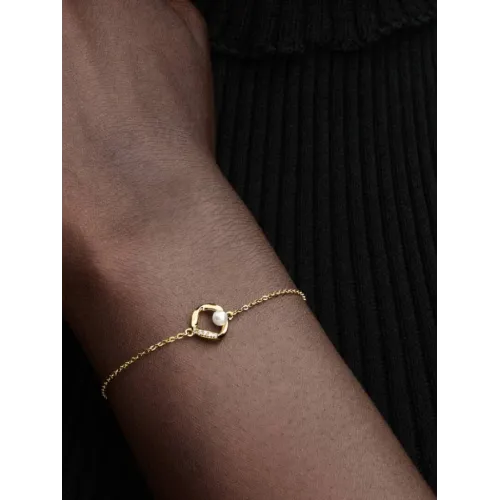 Photo présentant l’intégralité de la Bracelet Cercle Pavé de Forme Organique & Perle de Culture d’Eau Douce Traitée