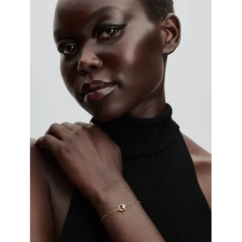 Photo présentant l’intégralité de la Bracelet Cercle Pavé de Forme Organique & Perle de Culture d’Eau Douce Traitée