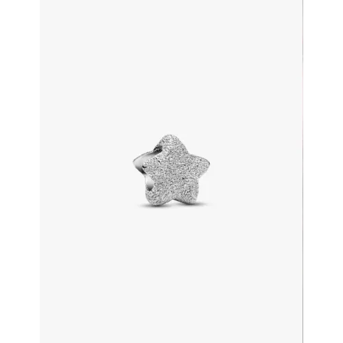 Photo présentant l’intégralité du Mini Charm Étoile Texturé