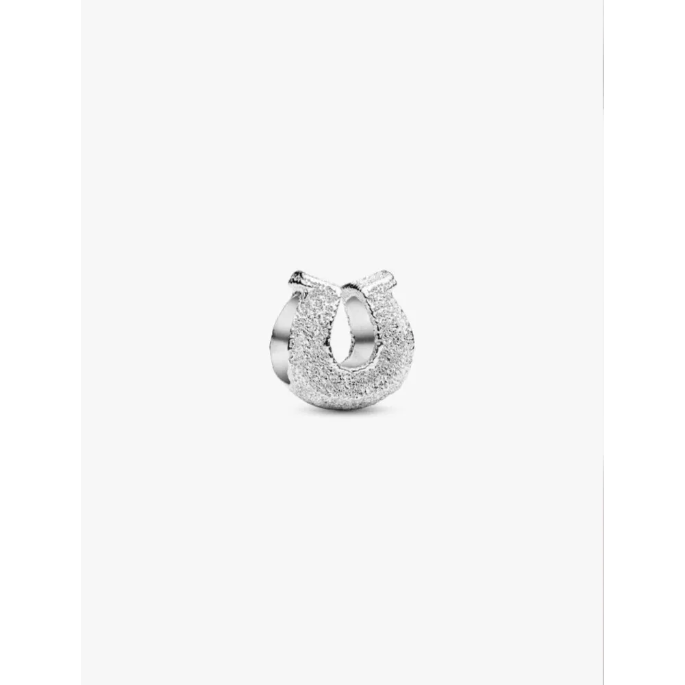 PANDORA MINI CHARM FER À CHEVAL TEXTURÉ