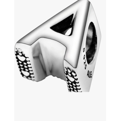 Gros plan de la Charm Alphabet Lettre A