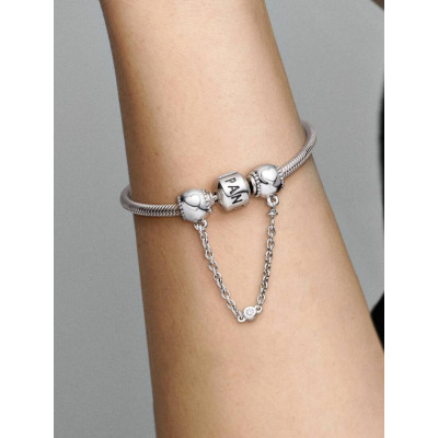 PANDORA CHARM CLIP CHAÎNE DE CONFORT CŒURS EN RELIEF