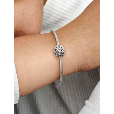 PANDORA CHARM PARSEMÉ DE COEURS ARGENT MASSIF