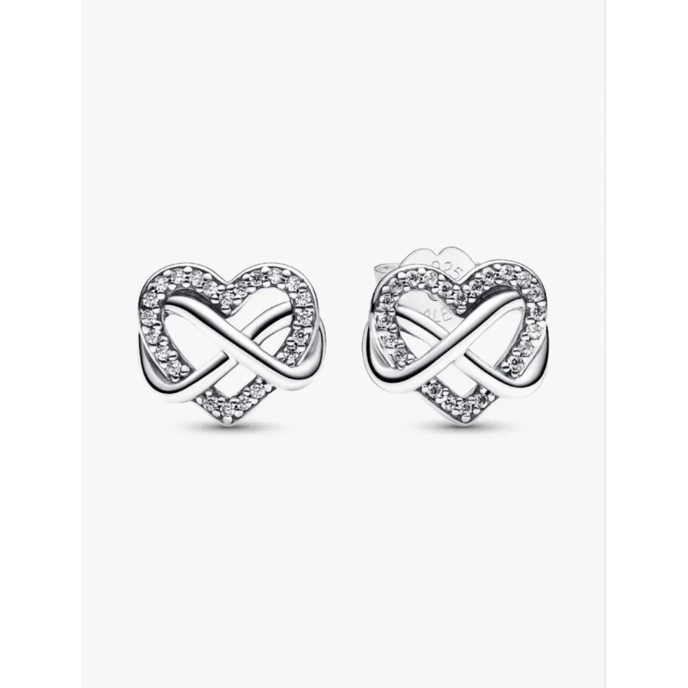 PANDORA CLOUS D’OREILLES CŒUR INFINI SCINTILLANTS