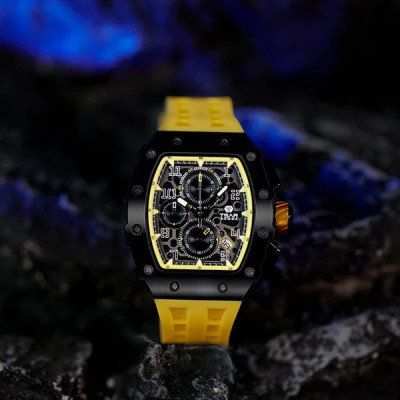 Vue complète de la Montre Tsar Bomba Homme Elemental Chronographe