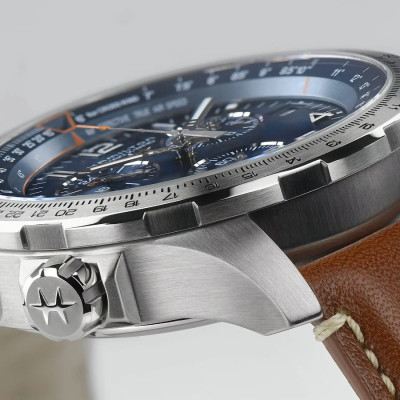 MONTRE HAMILTON KHAKI AVIATION X-WIND GMT CHRONO QUARTZ CADRAN BLUE BRACELET CADRAN MARRON