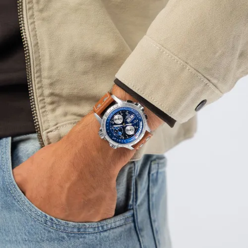 Photo montrant l'intégralité de la montre Montre Hamilton Khaki Aviation X‑Wind Auto Chrono Bracelet Cuir Marron