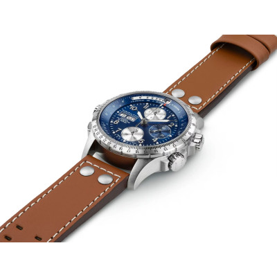 Image capturant l’ensemble de la montre Montre Hamilton Khaki Aviation X‑Wind Auto Chrono Bracelet Cuir Marron