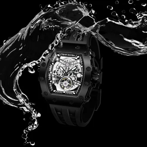 Photo montrant l'intégralité de la montre Tsar Bomba Montre Automatique Acier Pvd Noir Silicone Noir