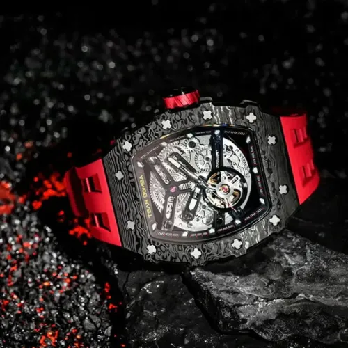 Photo montrant l'intégralité de la montre Montre Tsar Bomba Automatique Carbone Noir Fkm Rouge