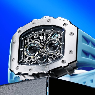 Vue en gros plan de la montre Montre Tsar Bomba Chrono Quartz Acier Silicone Bleu Clair