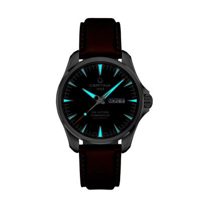 Photo of the Certina montre DS Action Day Date Powermatic 80 in the dark showing luminescent hands
