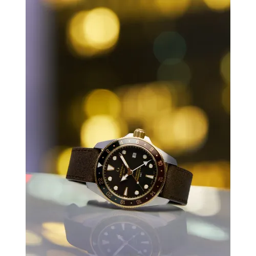 Photo showing the full Montre Certina DS Action GMT Powermatic 80