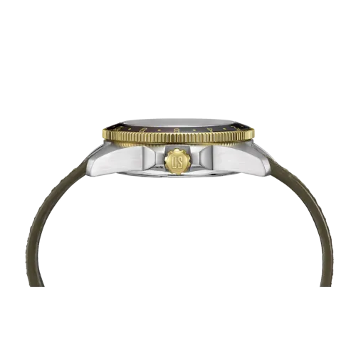 Photo showing the full Montre Certina DS Action GMT Powermatic 80