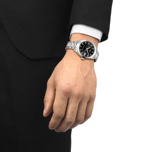 Photo montrant l'intégralité de la montre Montre Tissot Gentleman 38mm Cadran Noir Bracelet Métal