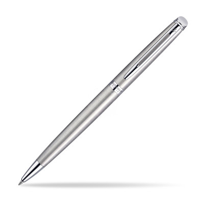 Photo montrant la silhouette complète du Waterman Hémisphère Stainless Steel CT Stylo à Bille.