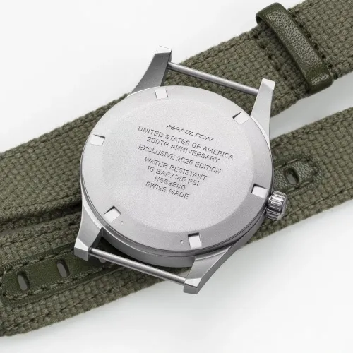 Photo montrant l’intégralité de la Montre Hamilton Khaki Field Mechanical 36 mm